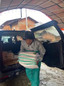 Melaporkan suasana kegiatan Dapur Umum di Desa Sabungan Sipabangun (88 KK) dan Unte Manis Kel. Losbat (16 KK). Makan masyarakat terdampak berjalan normal 3x sehari. Demikian juga dgn titik bencana ditempat lain.