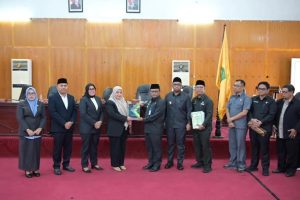 DPRD Padangsidimpuan Gelar Paripurna Bahas RAPBD 2026, Wali Kota Sampaikan Nota Keuangan